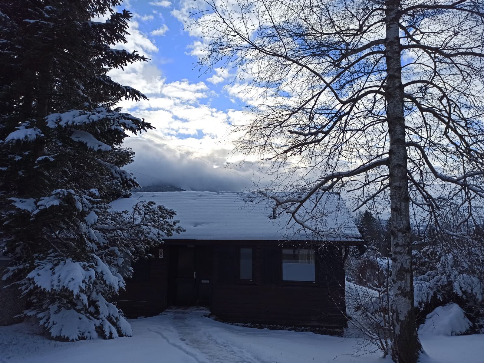 Blick auf das Haus:Winter