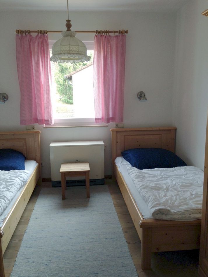 zwei kleine Schlafzimmer: